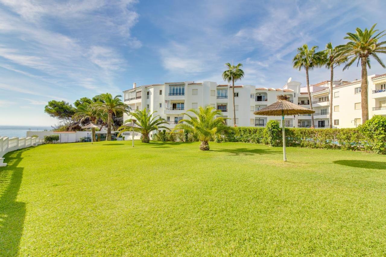 Las Palmeras 3, Нерха Екстериор снимка